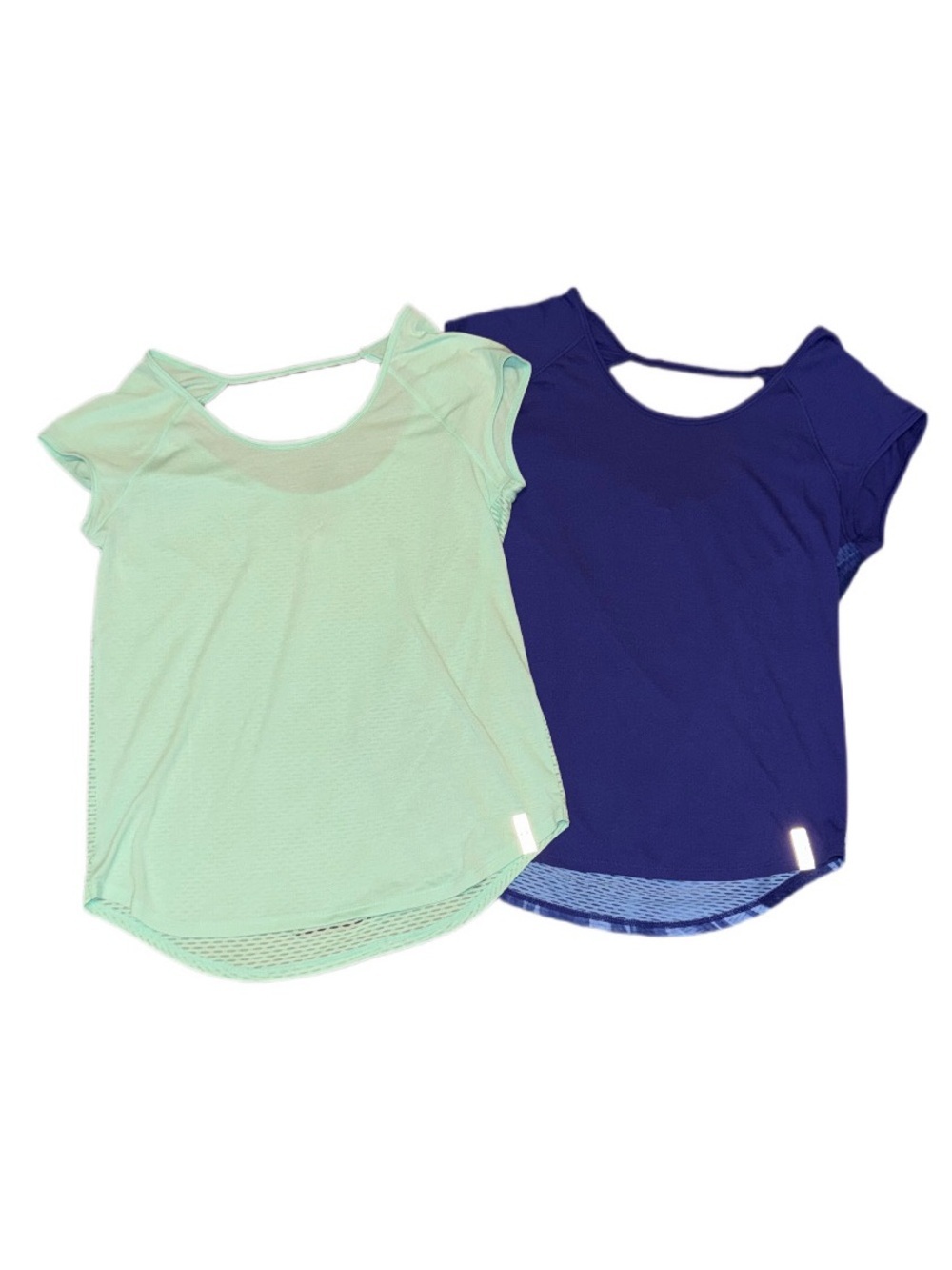 Under Armour T-shirt Bundle Womenโs Size Medium Green and Blue